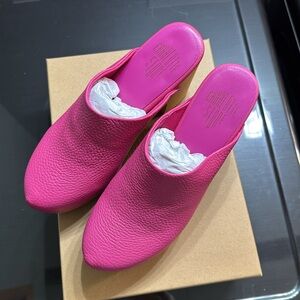 Charlotte Stone Marlo Shoes - Fandango (hot pink) size 10 clog SOLD OUT LIMITED
